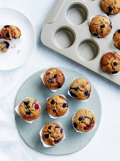 CINNAMON BERRY MUFFINS